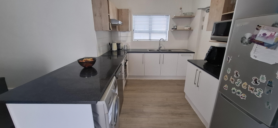 To Let 3 Bedroom Property for Rent in Burgundy Estate Western Cape